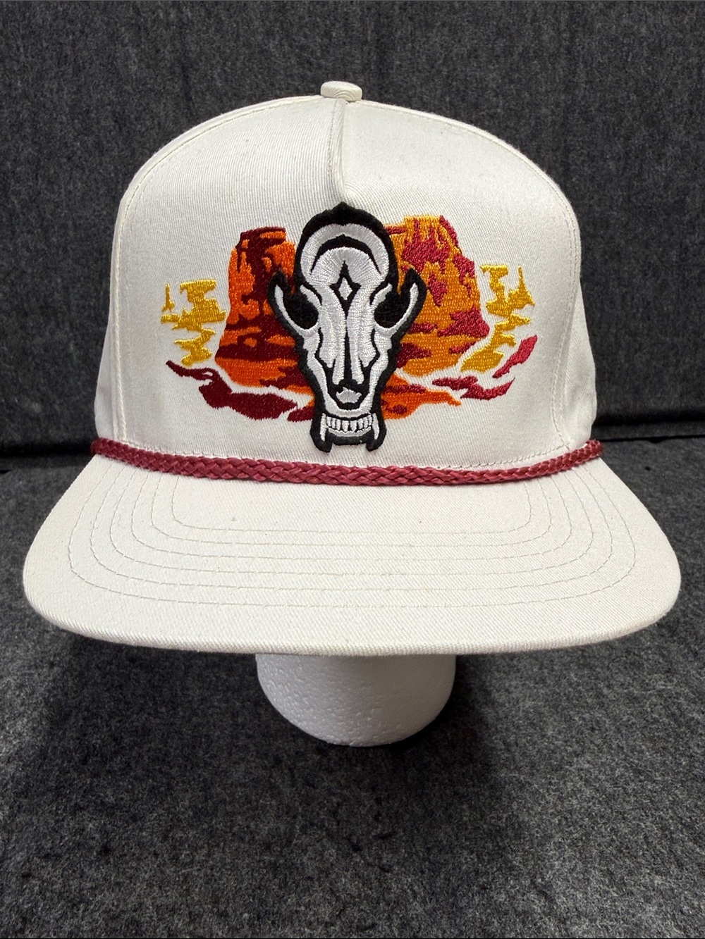 Sendero White Cotton Hat with Black Trim